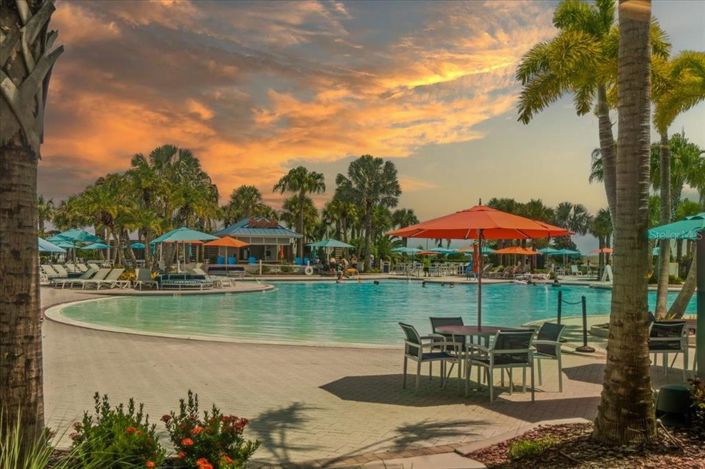 Image No.63-7 Bed Property for sale