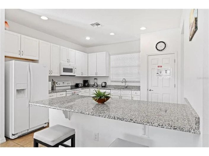 Image No.10-Propriété de 4 chambres à vendre à Davenport