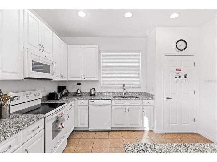 Image No.11-Propriété de 4 chambres à vendre à Davenport