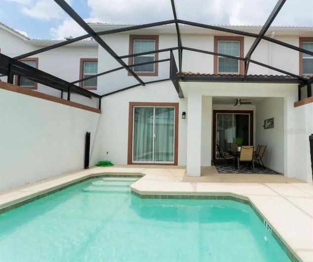 Image No.12-4 Bed Townhouse for sale