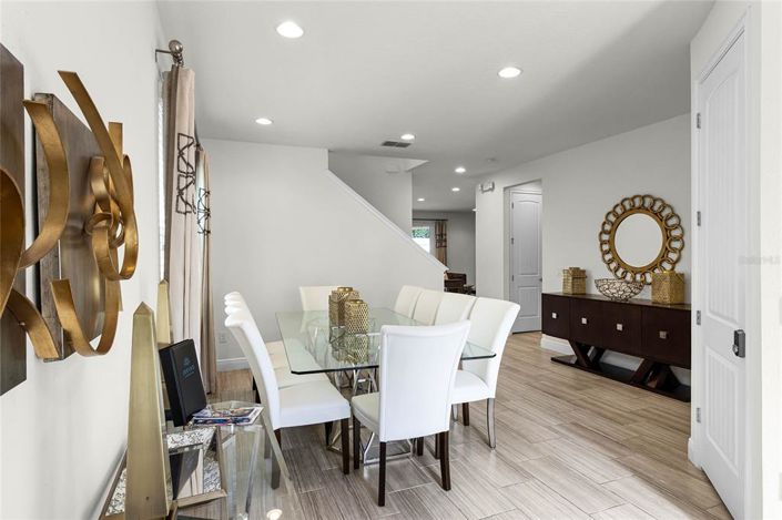 Image No.5-5 Bed Property for sale