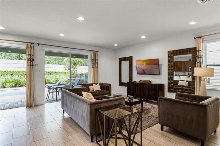 Image No.7-5 Bed Property for sale