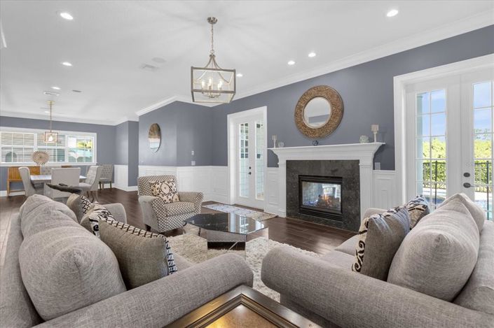 Image No.11-5 Bed Property for sale