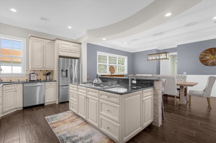 Image No.21-5 Bed Property for sale