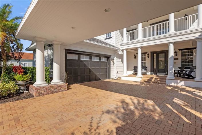 Image No.5-5 Bed Property for sale