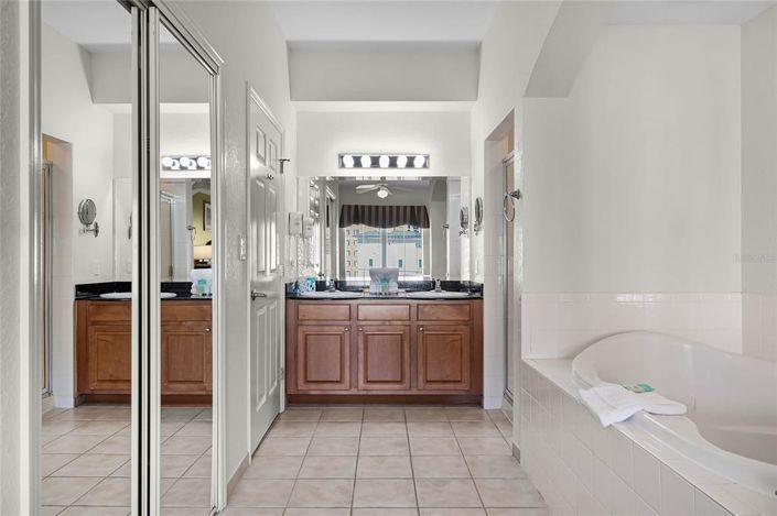 Image No.25-2 Bed Property for sale