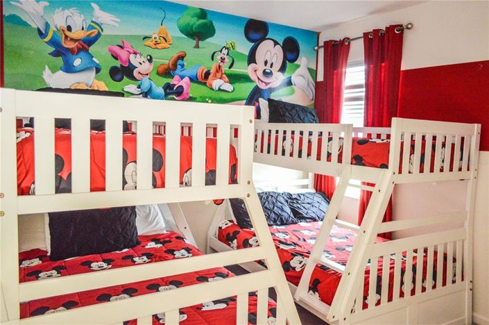 Image No.31-10 Bed Property for sale