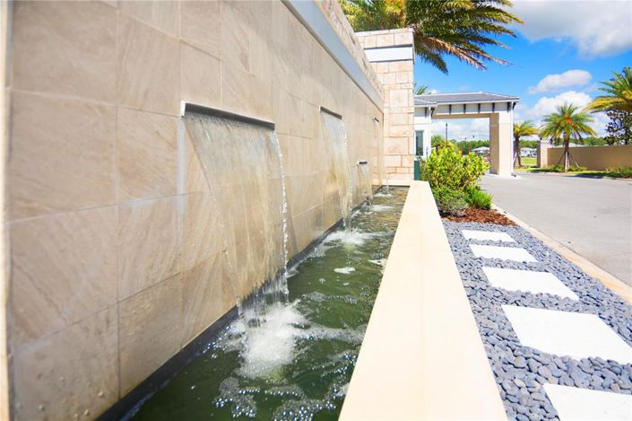 Image No.4-10 Bed Property for sale