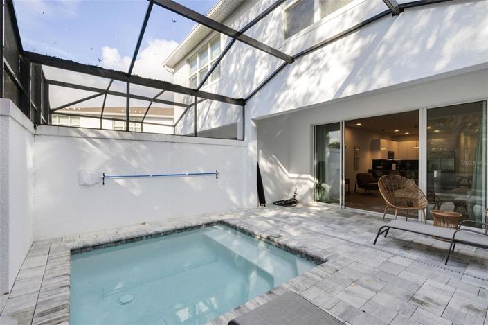 Image No.25-3 Bed Townhouse for sale