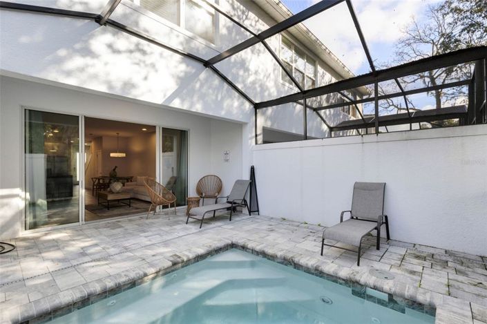 Image No.26-3 Bed Townhouse for sale