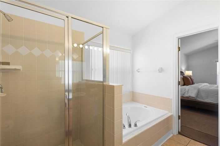 Image No.10-3 Bed Property for sale