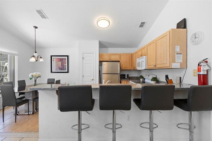 Image No.18-3 Bed Property for sale