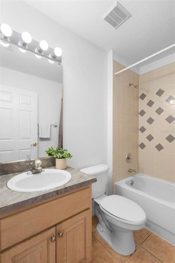 Image No.20-3 Bed Property for sale