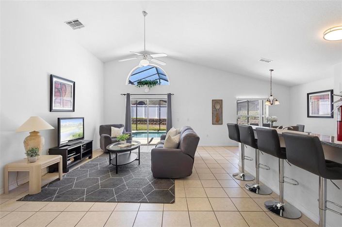 Image No.5-3 Bed Property for sale