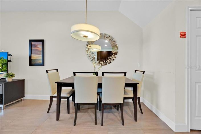 Image No.20-3 Bed Townhouse for sale