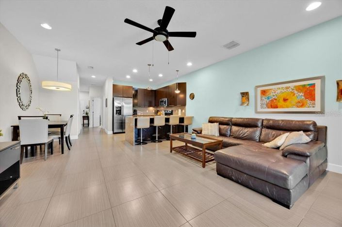 Image No.24-3 Bed Townhouse for sale