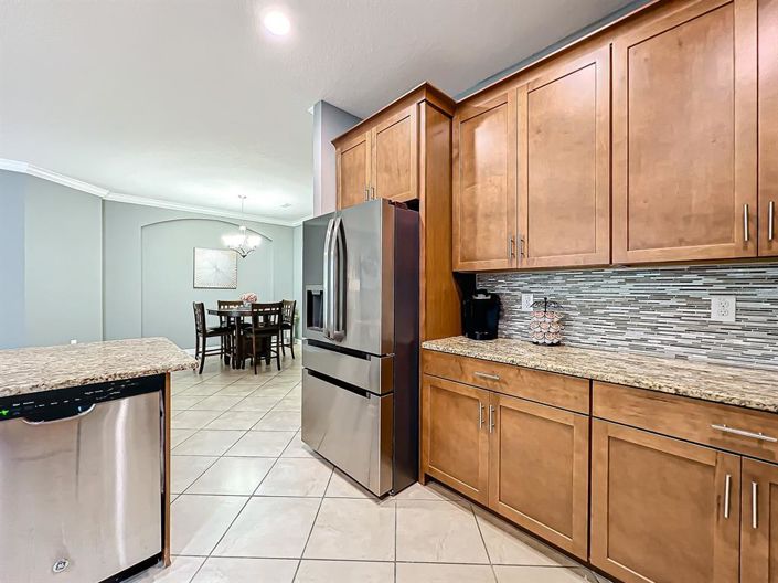 Image No.17-4 Bed Property for sale