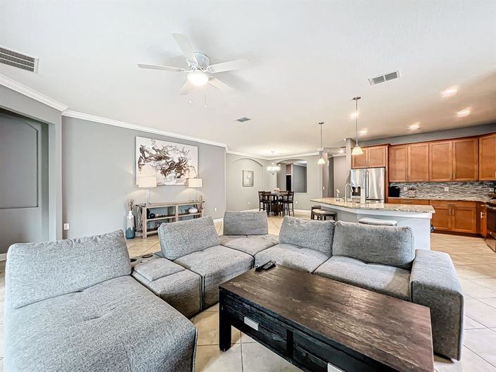 Image No.20-4 Bed Property for sale