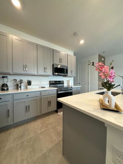 Image No.14-3 Bed Townhouse for sale