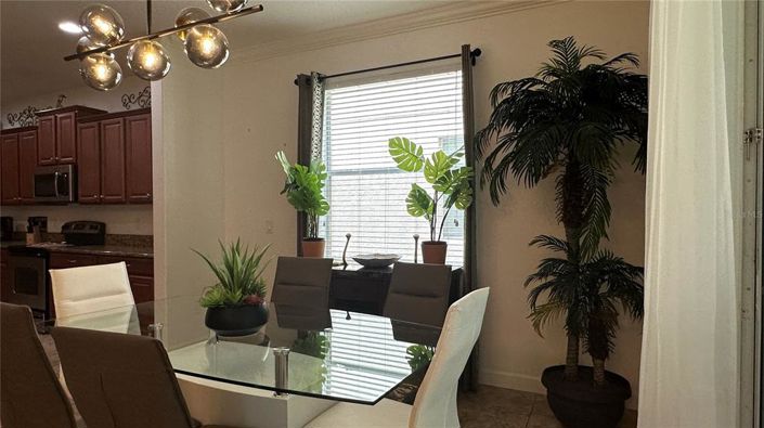 Image No.9-6 Bed Property for sale