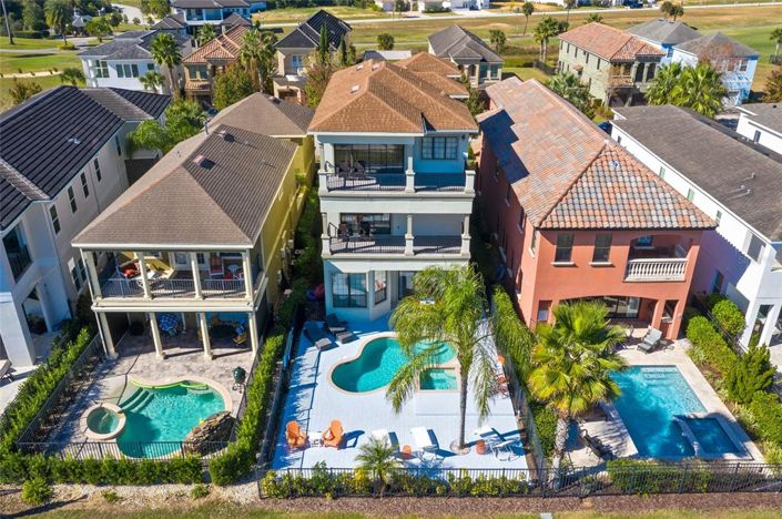 Image No.3-5 Bed Property for sale