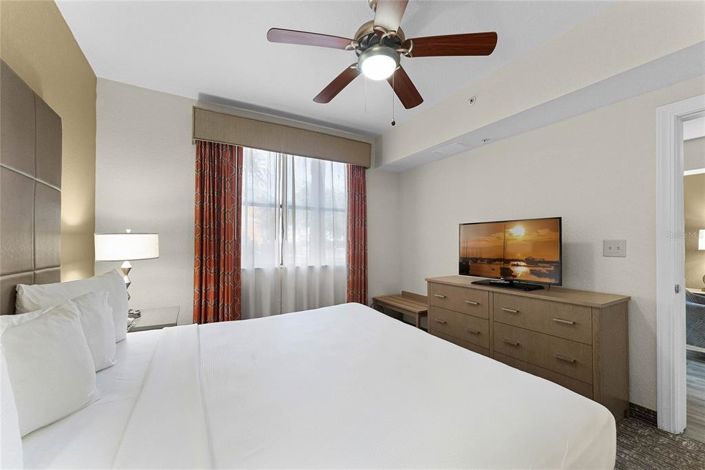 Image No.17-2 Bed Property for sale