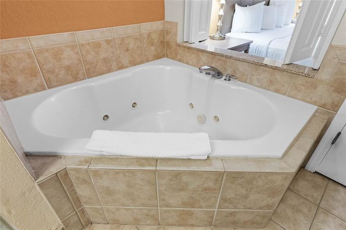 Image No.20-2 Bed Property for sale