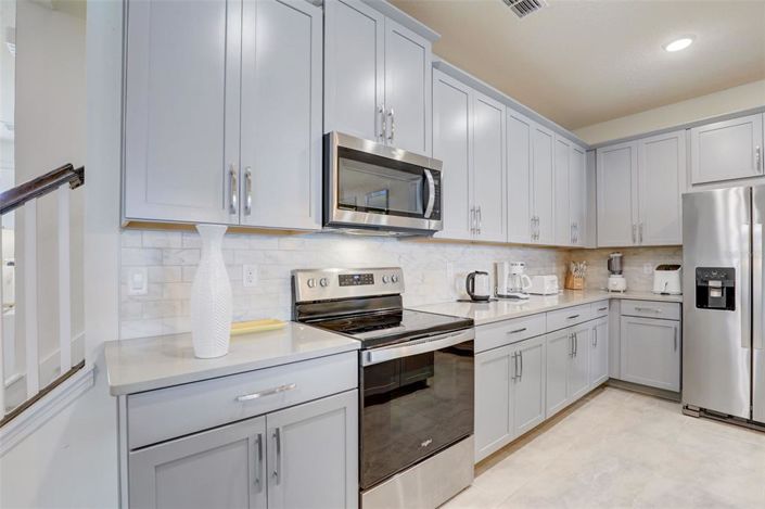 Image No.6-5 Bed Townhouse for sale