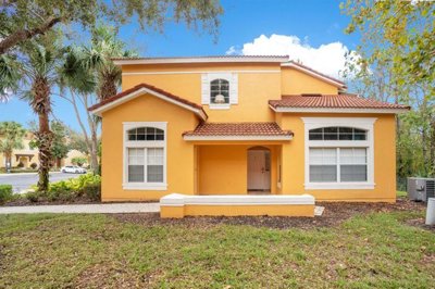 Maison de ville de 4 chambres à vendre à Kissimmee