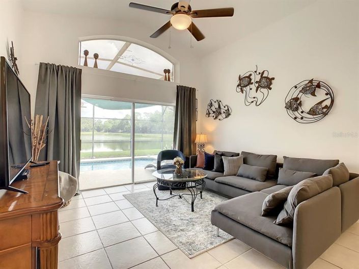 Image No.12-4 Bed Property for sale