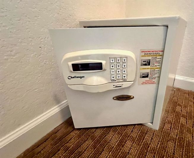 Image No.18-3 Bed Property for sale