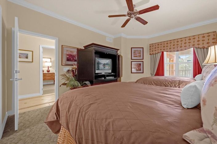 Image No.29-3 Bed Property for sale