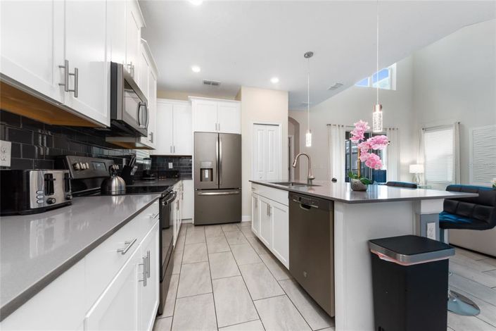 Image No.13-5 Bed Property for sale