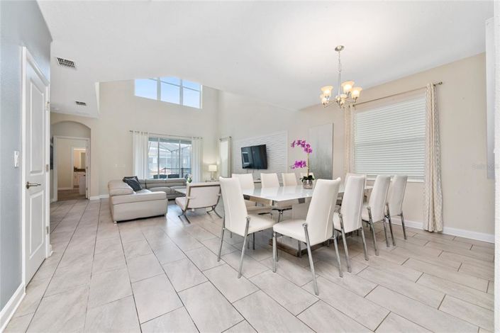 Image No.5-5 Bed Property for sale