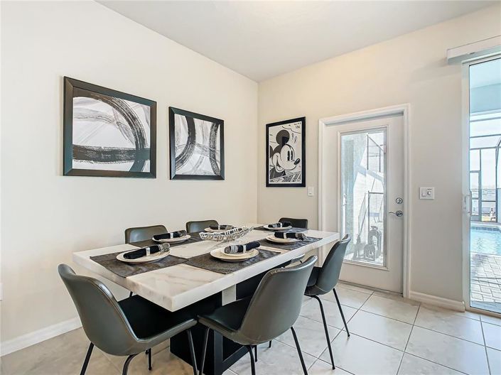 Image No.14-5 Bed Townhouse for sale