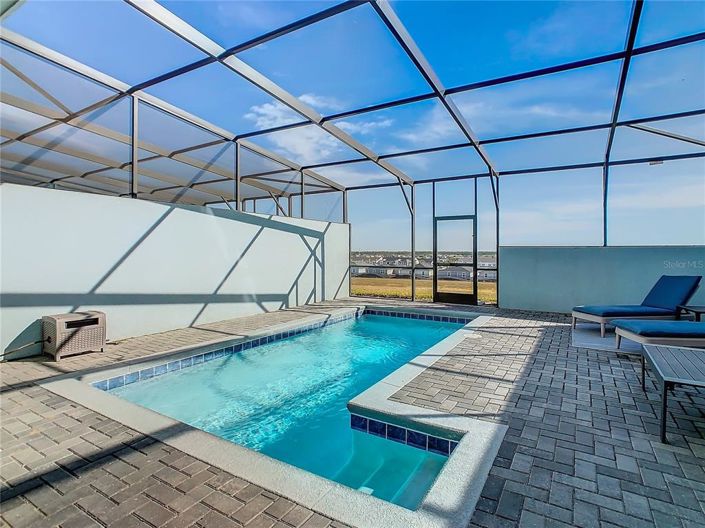 Image No.4-5 Bed Townhouse for sale