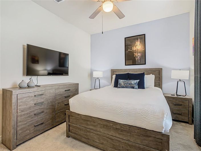 Image No.9-5 Bed Townhouse for sale