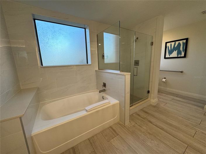 Image No.3-3 Bed Property for sale