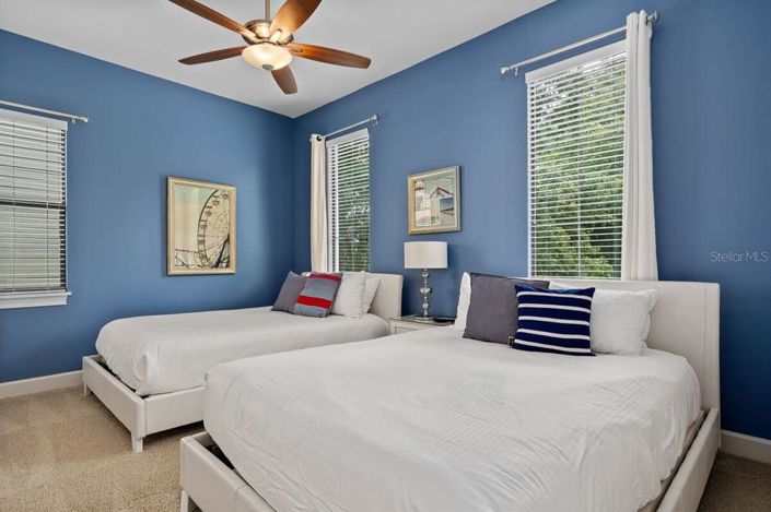 Image No.12-7 Bed Property for sale