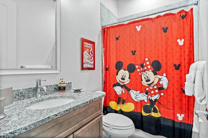 Image No.23-7 Bed Property for sale