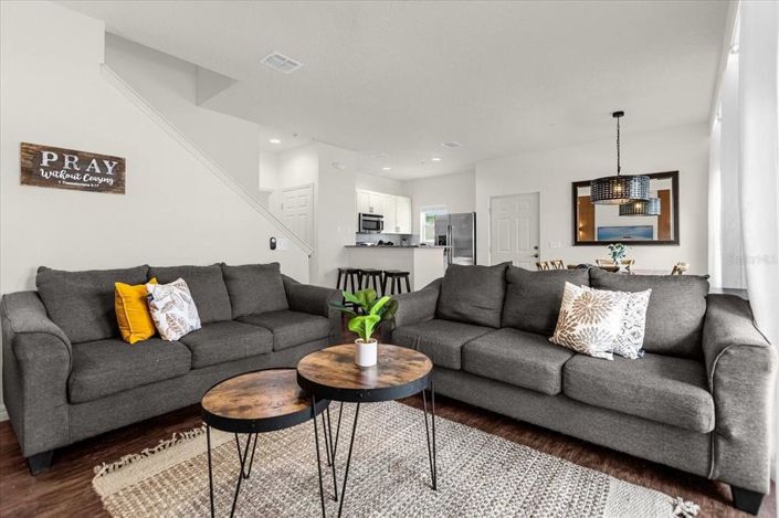 Image No.3-4 Bed Townhouse for sale