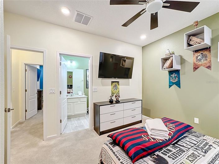 Image No.41-15 Bed Property for sale