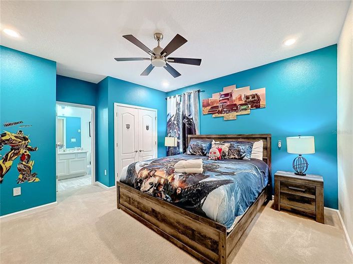 Image No.45-15 Bed Property for sale