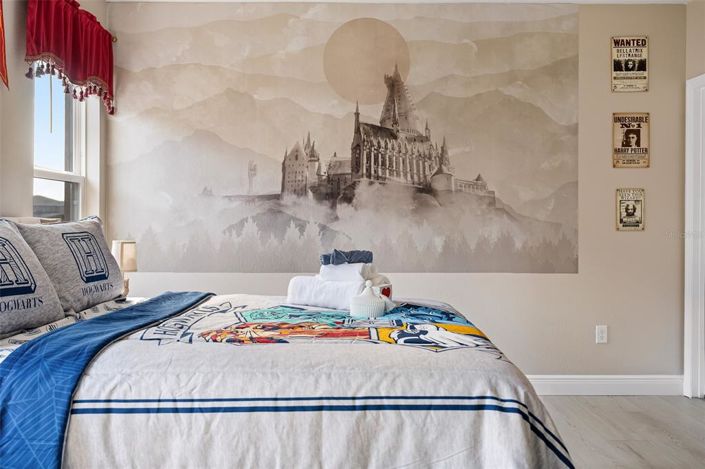 Image No.13-5 Bed Property for sale