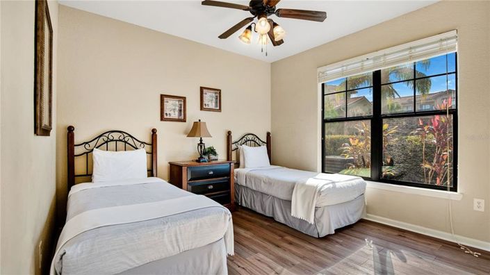 Image No.13-3 Bed Property for sale