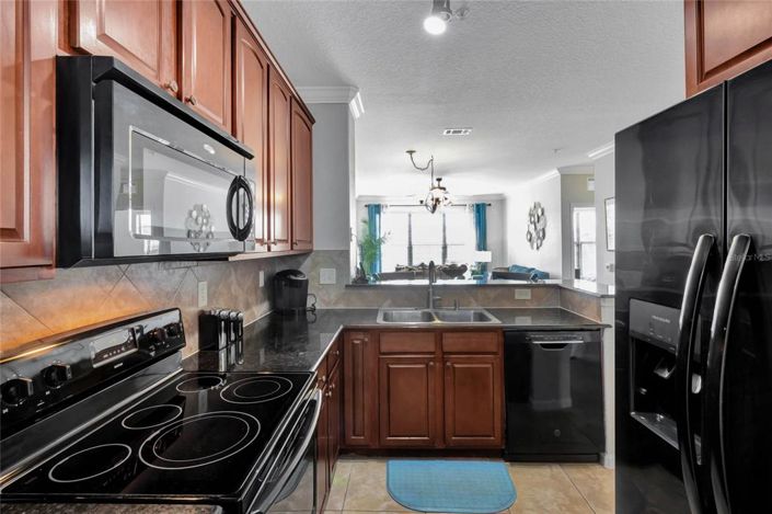 Image No.14-3 Bed Property for sale