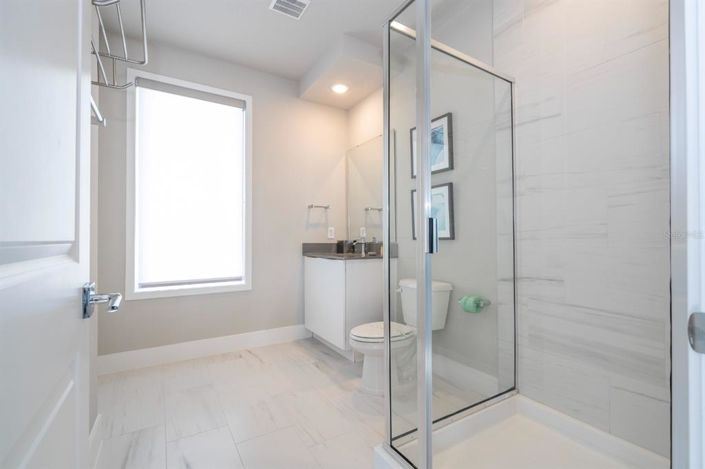 Image No.13-5 Bed Property for sale