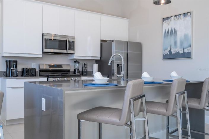 Image No.28-5 Bed Property for sale