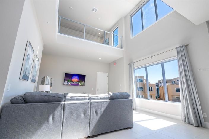 Image No.33-5 Bed Property for sale