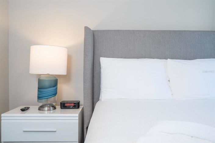 Image No.38-5 Bed Property for sale